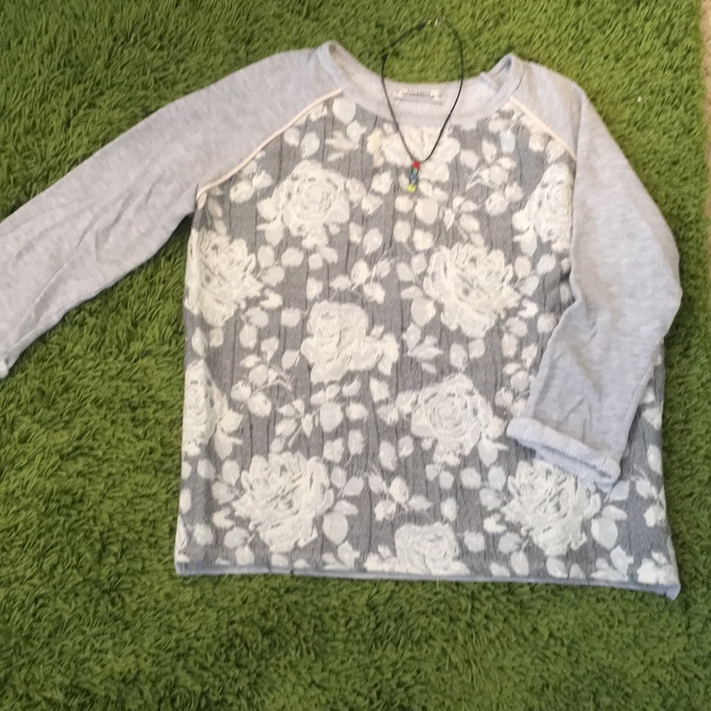 Pull & Bear Shirt Gray/white Floral Tapestry